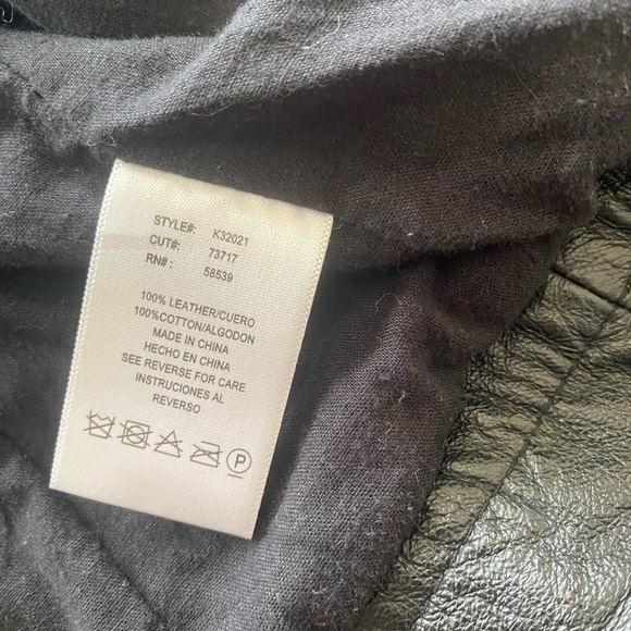 Leather jacket - Picture 3 of 4